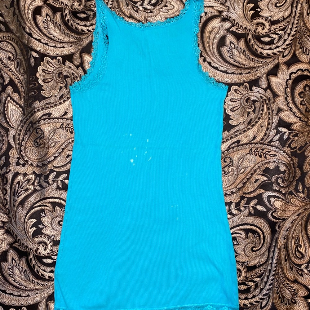 Tank-top bundle - Picture 8 of 8